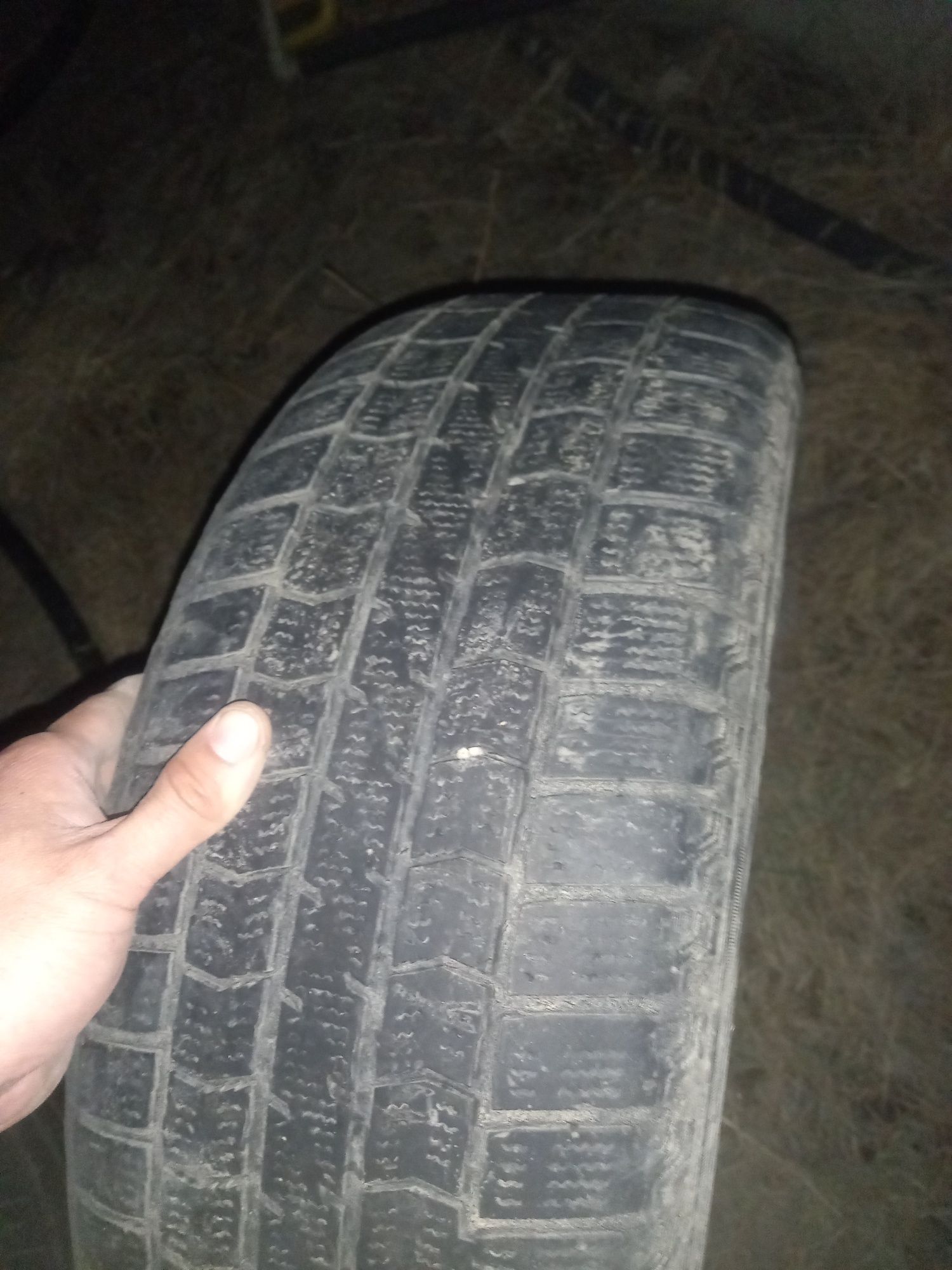 Продам летние шины комплект
