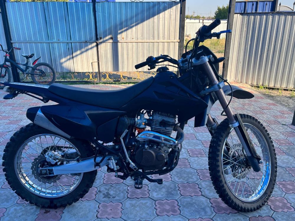 продам эндуро 250куб