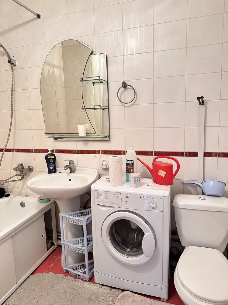 Продаю 1 комнатную квартиру (51 кв.м), евродвушка