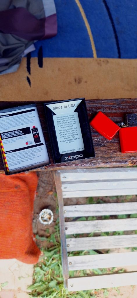 Зажигалка Zippo красная СРОЧНО