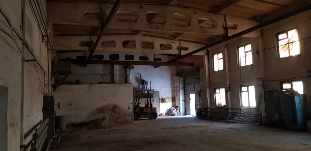 Складские помещения с кран балкой , склады , производственные помещени