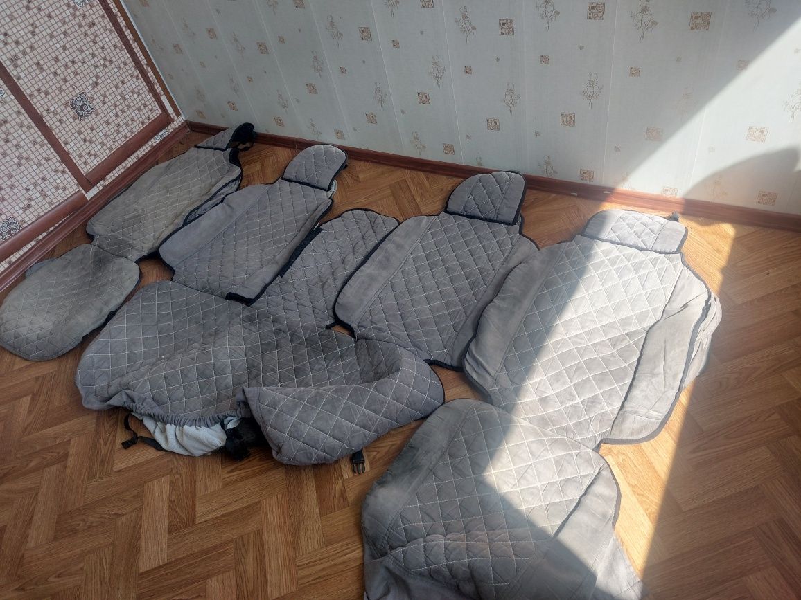 Продам авточехлы