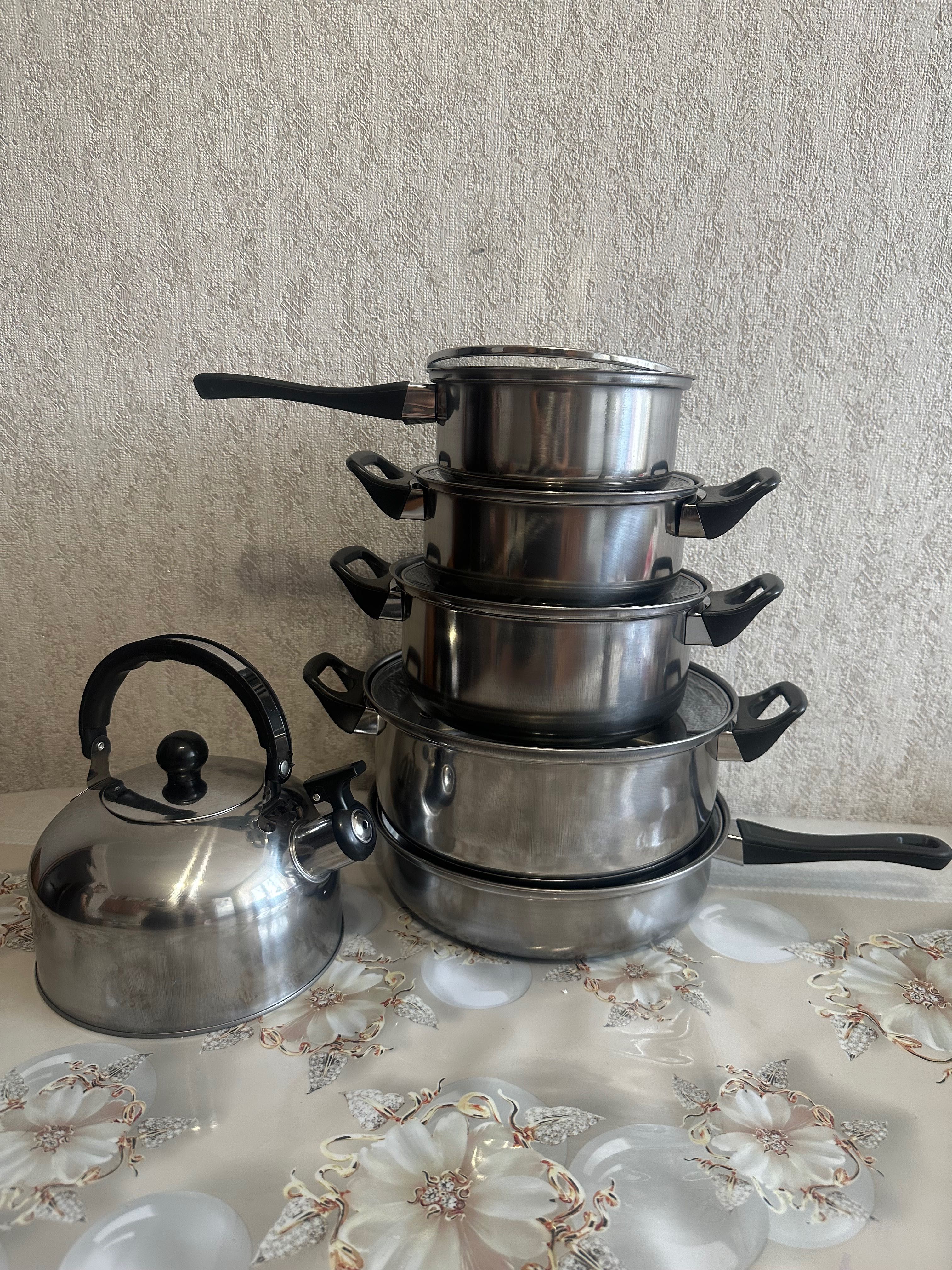 Продам набор кастрюль из 6 предметов новый