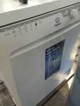 Продам посудомоечную машину INDESIT на 12 комплектов