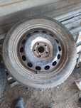 Продам 4 диска б/у размер размер 205/55 R 16