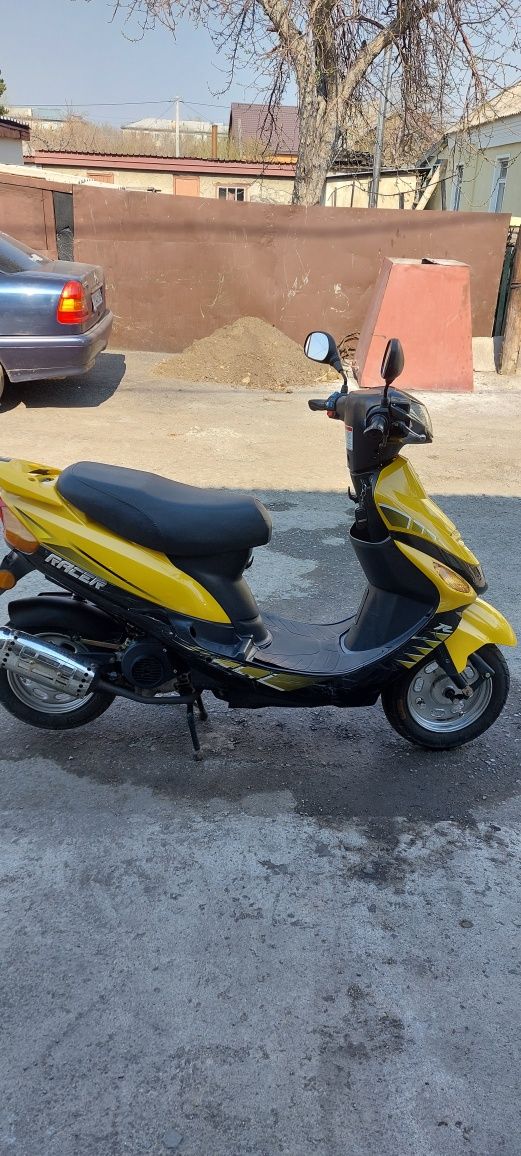 Продам скутер Торг