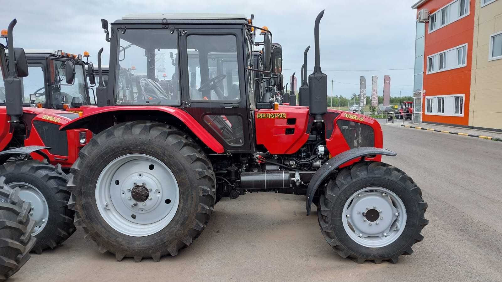 Трактор Беларус 1025.2