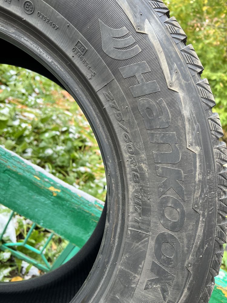 Продам резину зимнюю с шипами Hankook