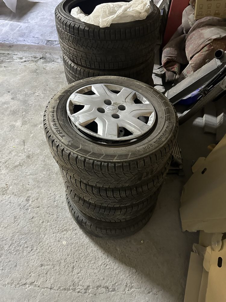 Зимние шины triangle 185/70 r14