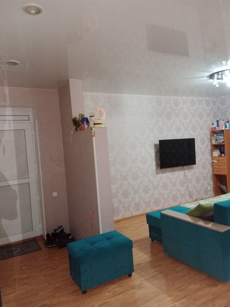 Продам 3 комн. сталинка, ДКМ.