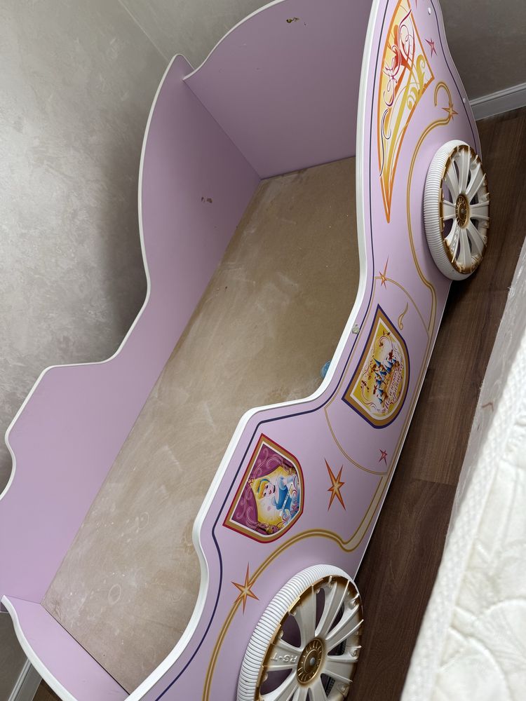 Шкаф,детский кровать,стол