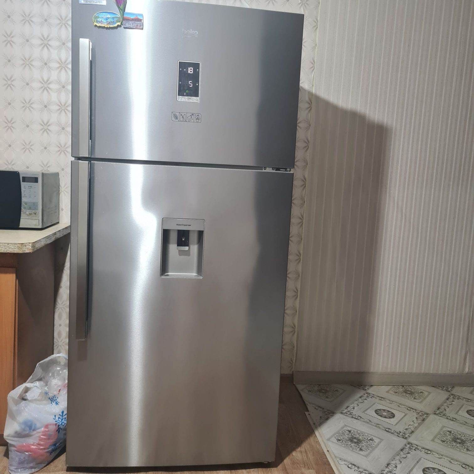 Продам холодильник
