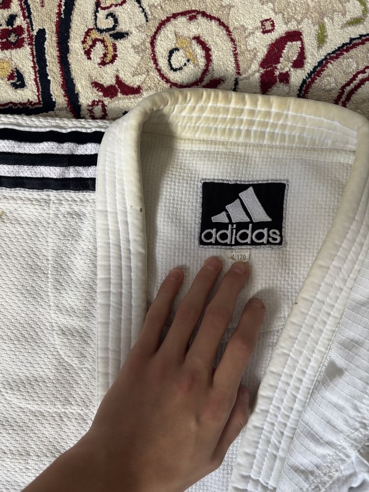 Продам кимоно для дзюдо