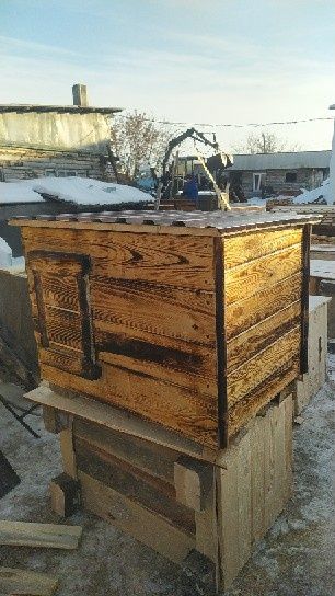 Продам будку для собак