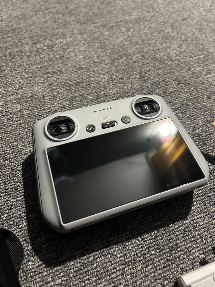 Дрон DJI Mini 3 Pro