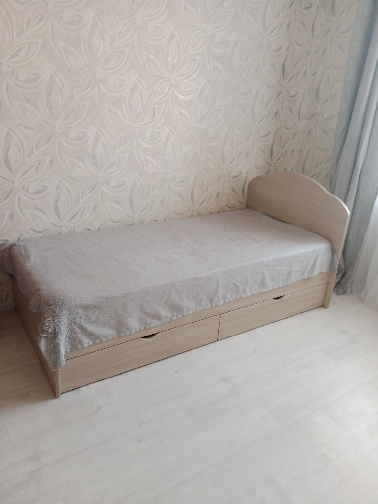 Кровать подростковый
