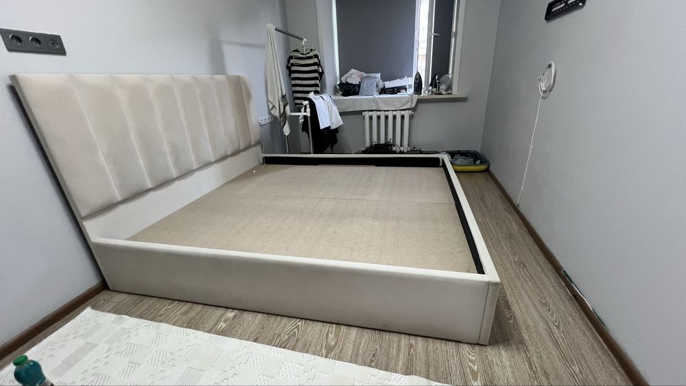 Продается 2 х спалка (без матраса)