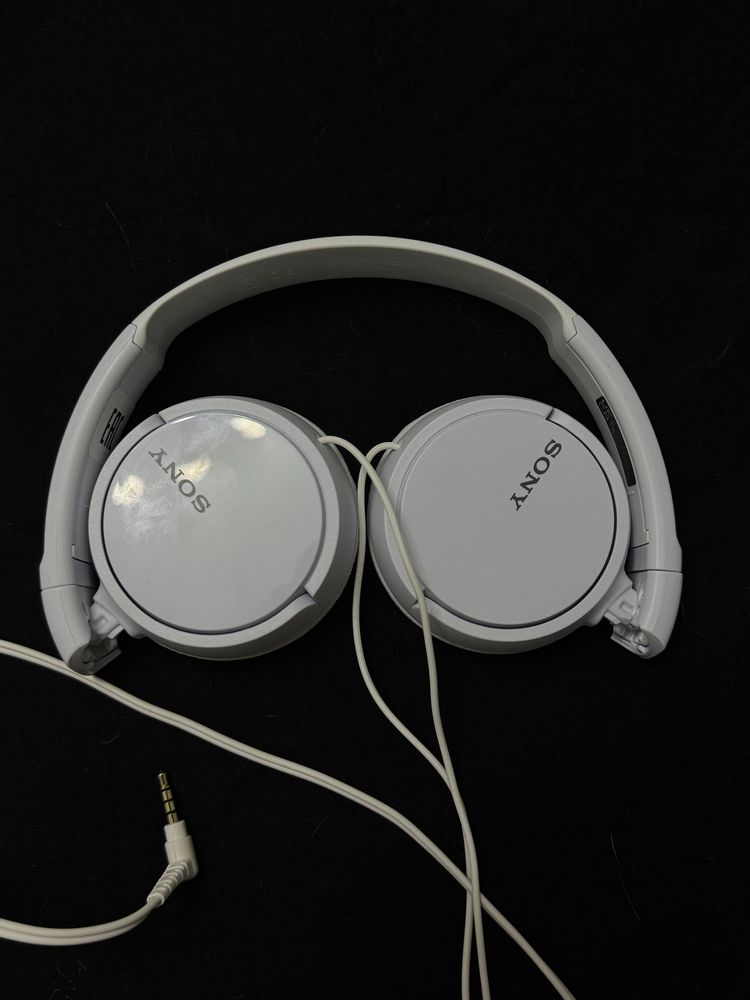 Продам Наушники SONY