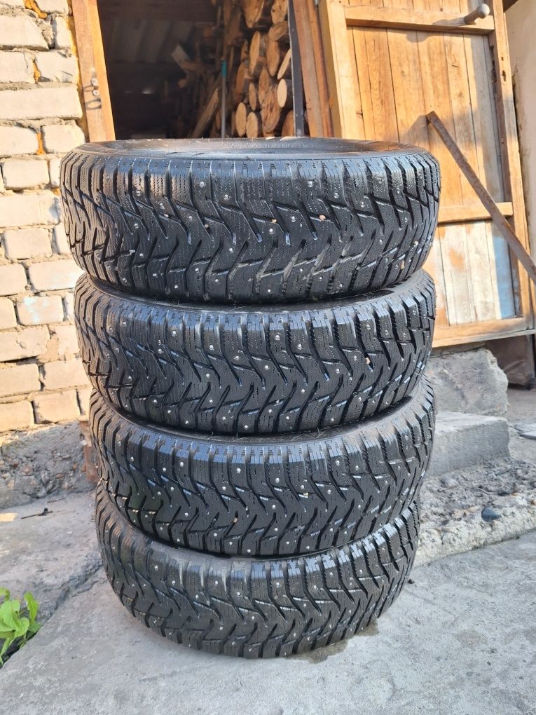 Продам зимнюю резину
