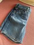 Levis женские шорты оригинал размер S на xs. Тоже хорошо