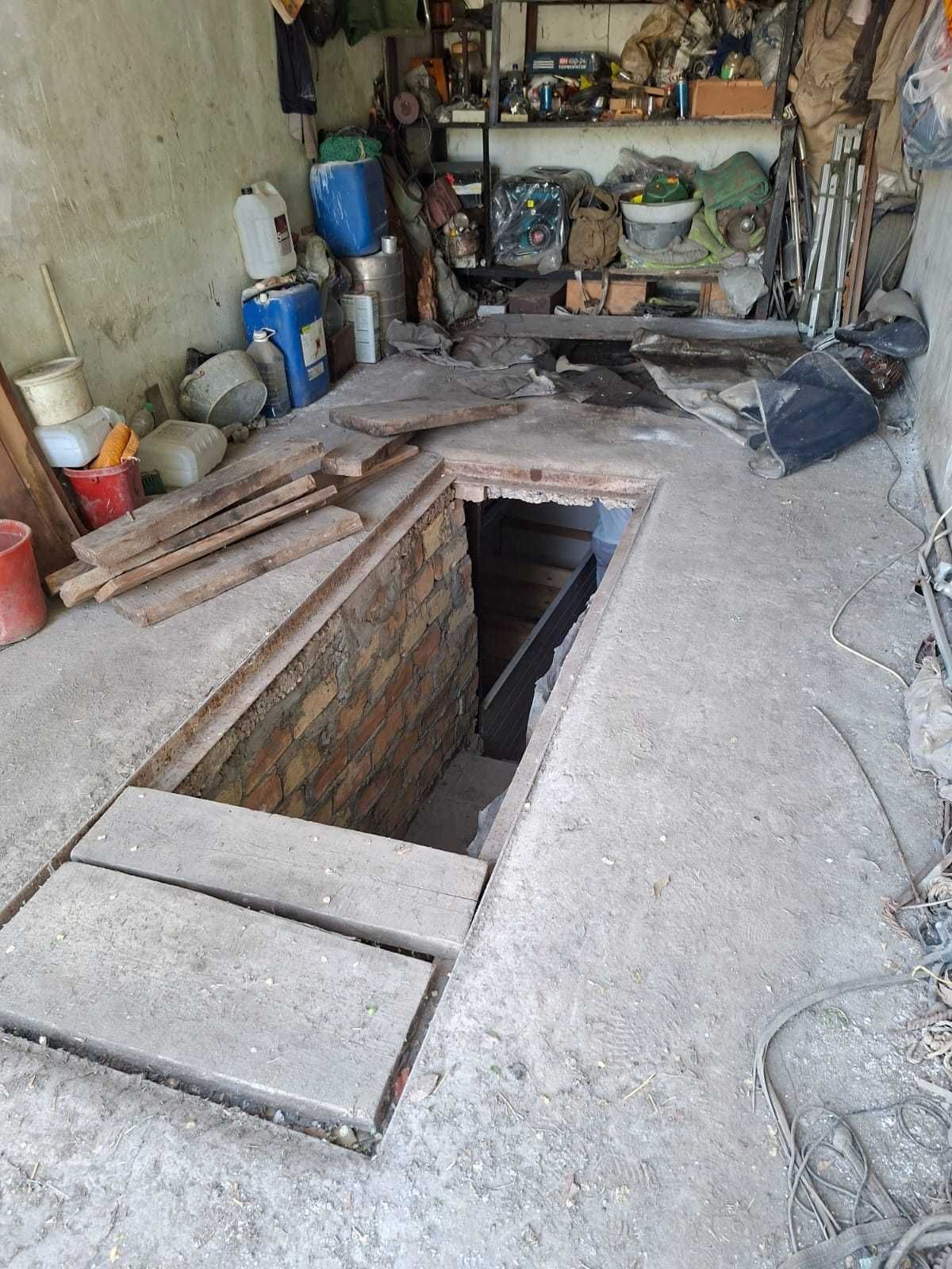 Гараж с погребом/ямой