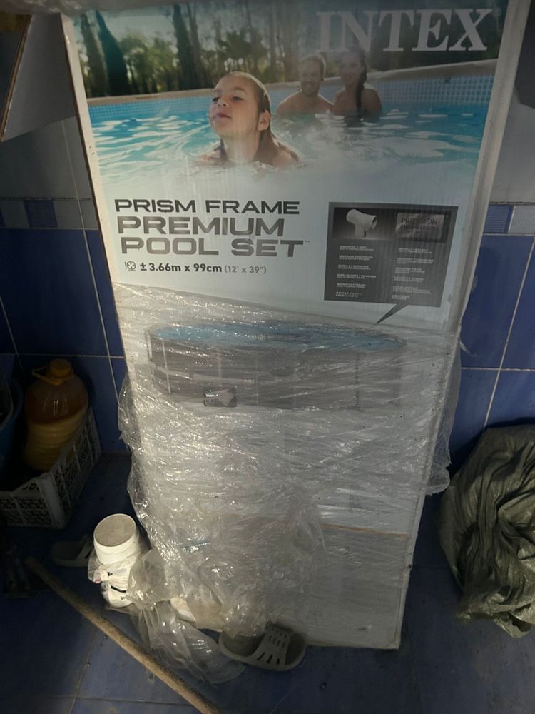 Продам бассейн б/у 3,66*0,99 см