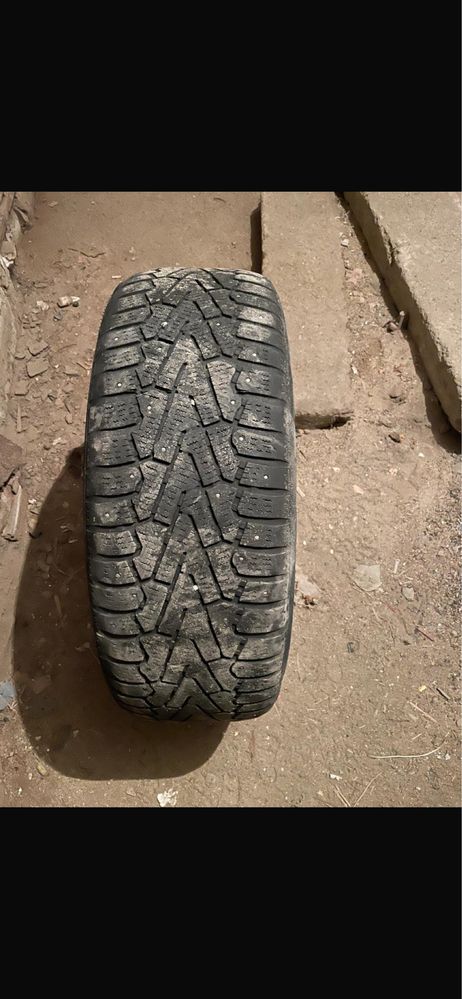 Продам Резину с диском Pirelli