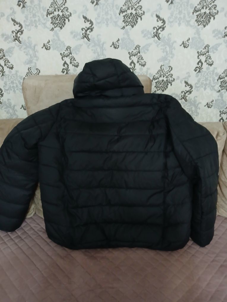 Новую мужскую куртку недорого Срочно