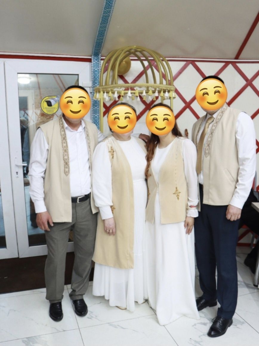 Набор семейный национальный казахский костюм. Тұсау кесер одежда.