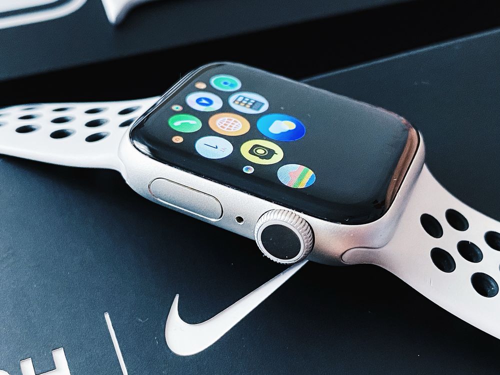 Apple watch 5 Series Nike оригинал (смарт-часы)