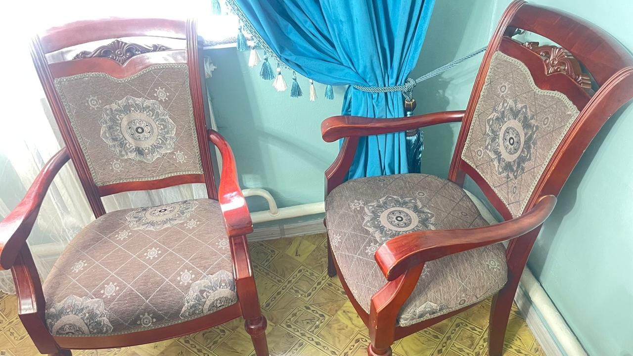 Стол со стулями комплект