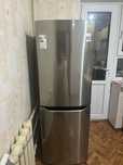 Продам Холодильник LG