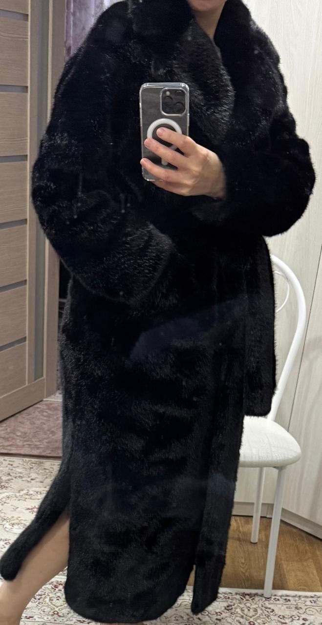 Продам Шубу ( ЭКО мех )