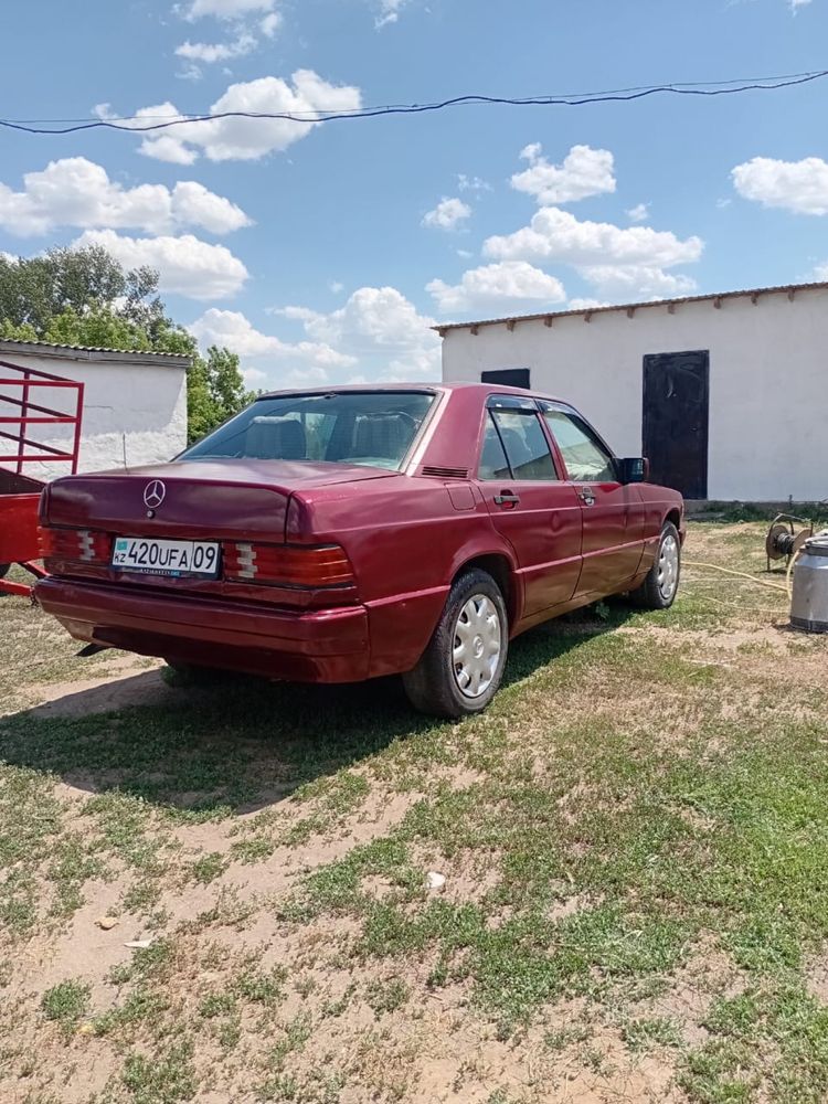 Продам мерс состаяние нормальный