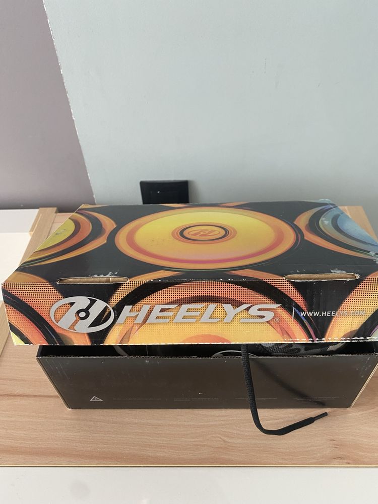 Кроссовки Wheelys детские