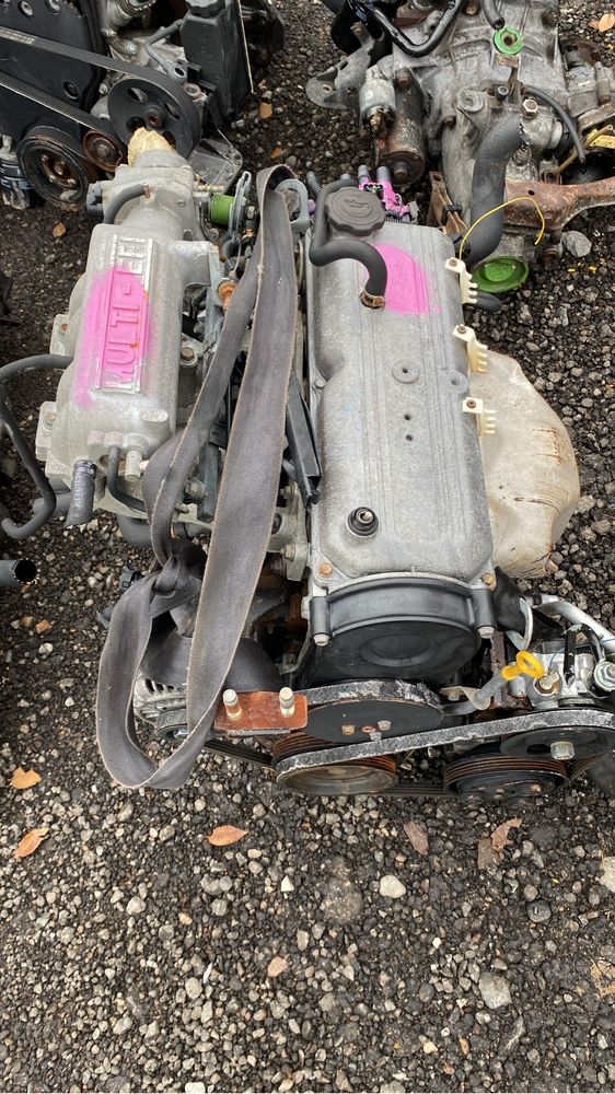 SR20 двигатель  НИССАН