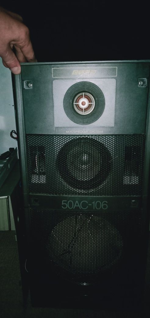 Продам колонку Вега 50 АС нижнего большого динамика нет средний 20W 4