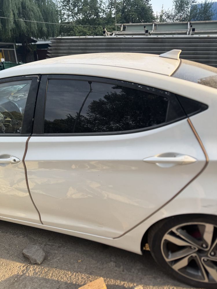 Продам двери на хюндай елантра аванта