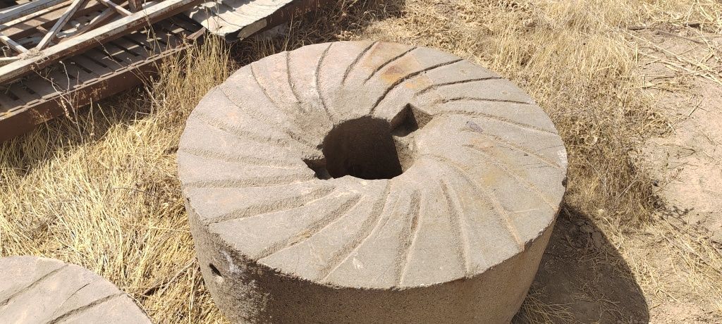 Жерновая мельница