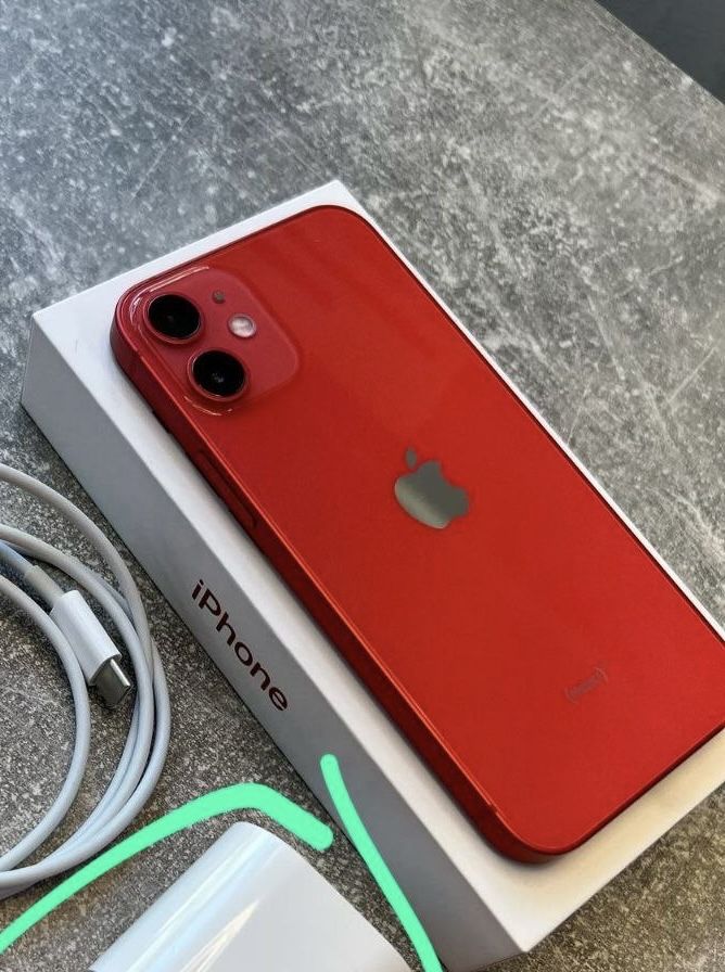 Iphone 12mini в хорошем состоянии