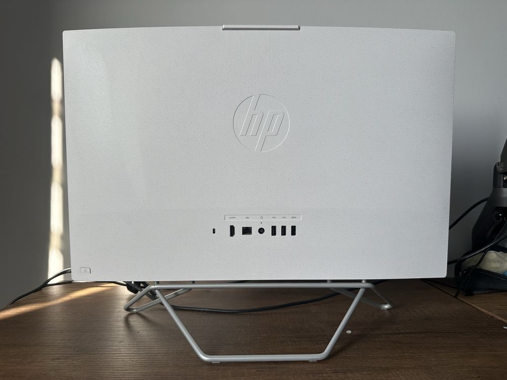 Продам Моноблок HP All-in-One 24-cb1102ci (6M7X3EA)