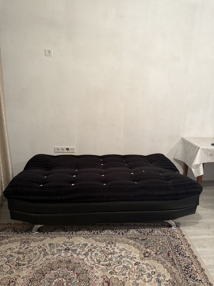 Продам диван, стулья