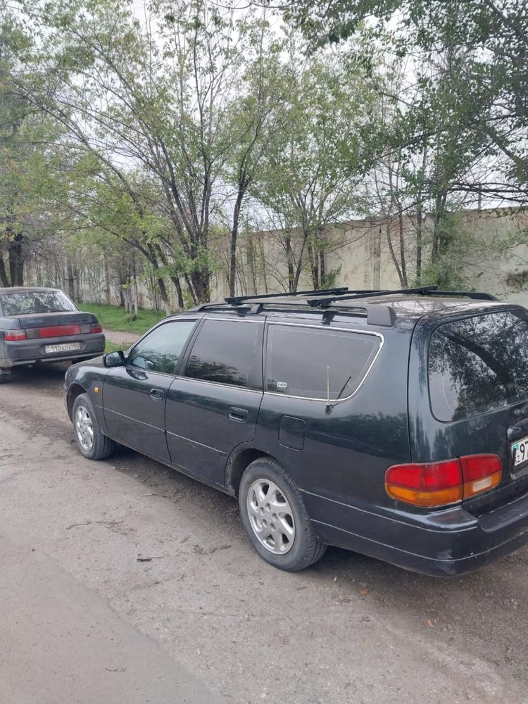 Продам камри10 универсал