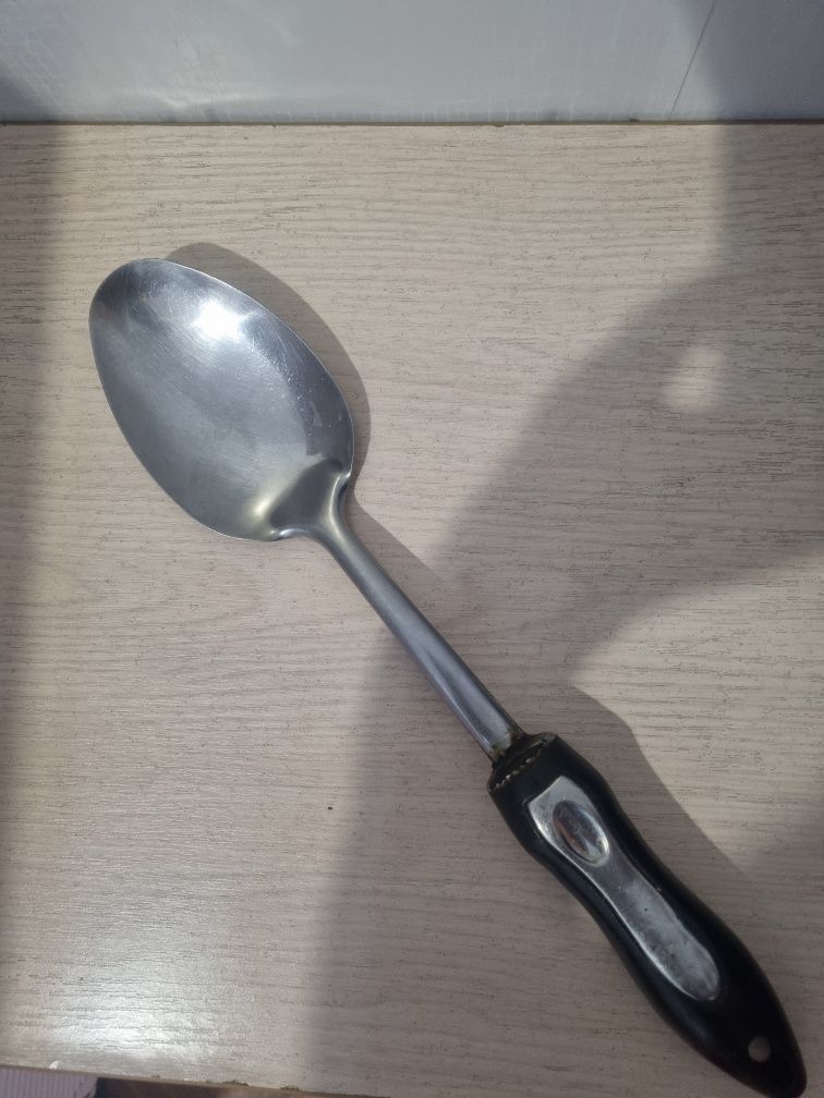 Продам лопатки кухонные и половник