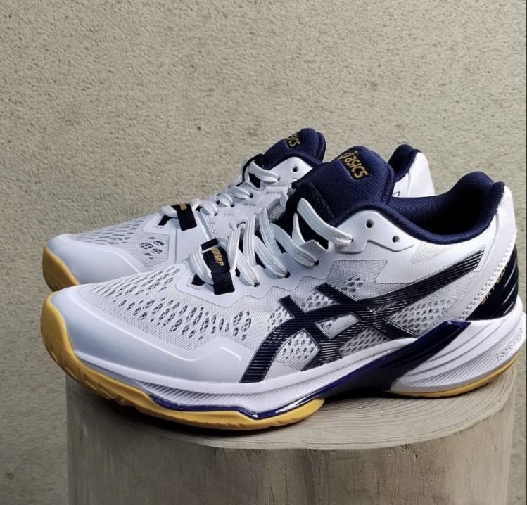 Волейбольные кроссовки Asics Gel-Rocket белые. Оригинал