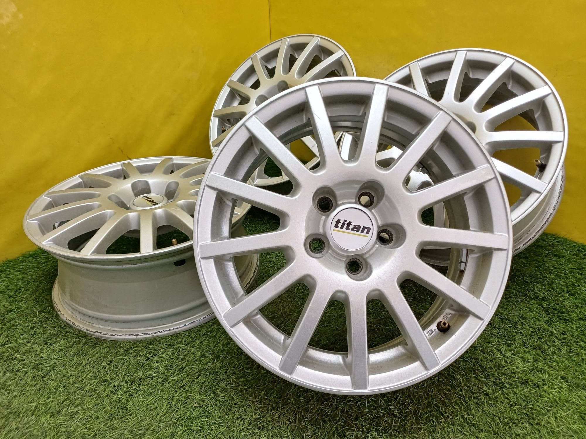 Диски R15 5×100 на Volkswagen и другие.