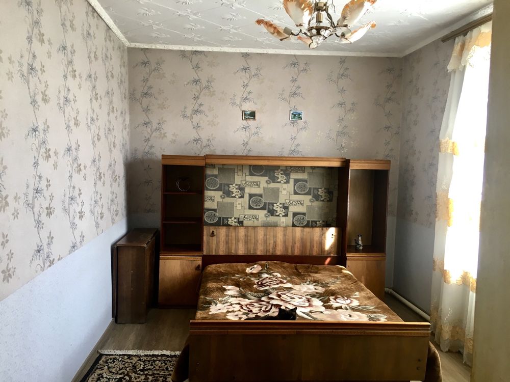 Дом в Чу, район Сахзавод.или в аренду иностранцам,на длительный срок!
