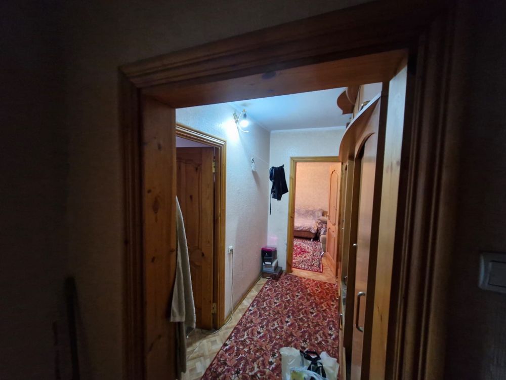 Продам срочно в центре 2х комнатную квартиру