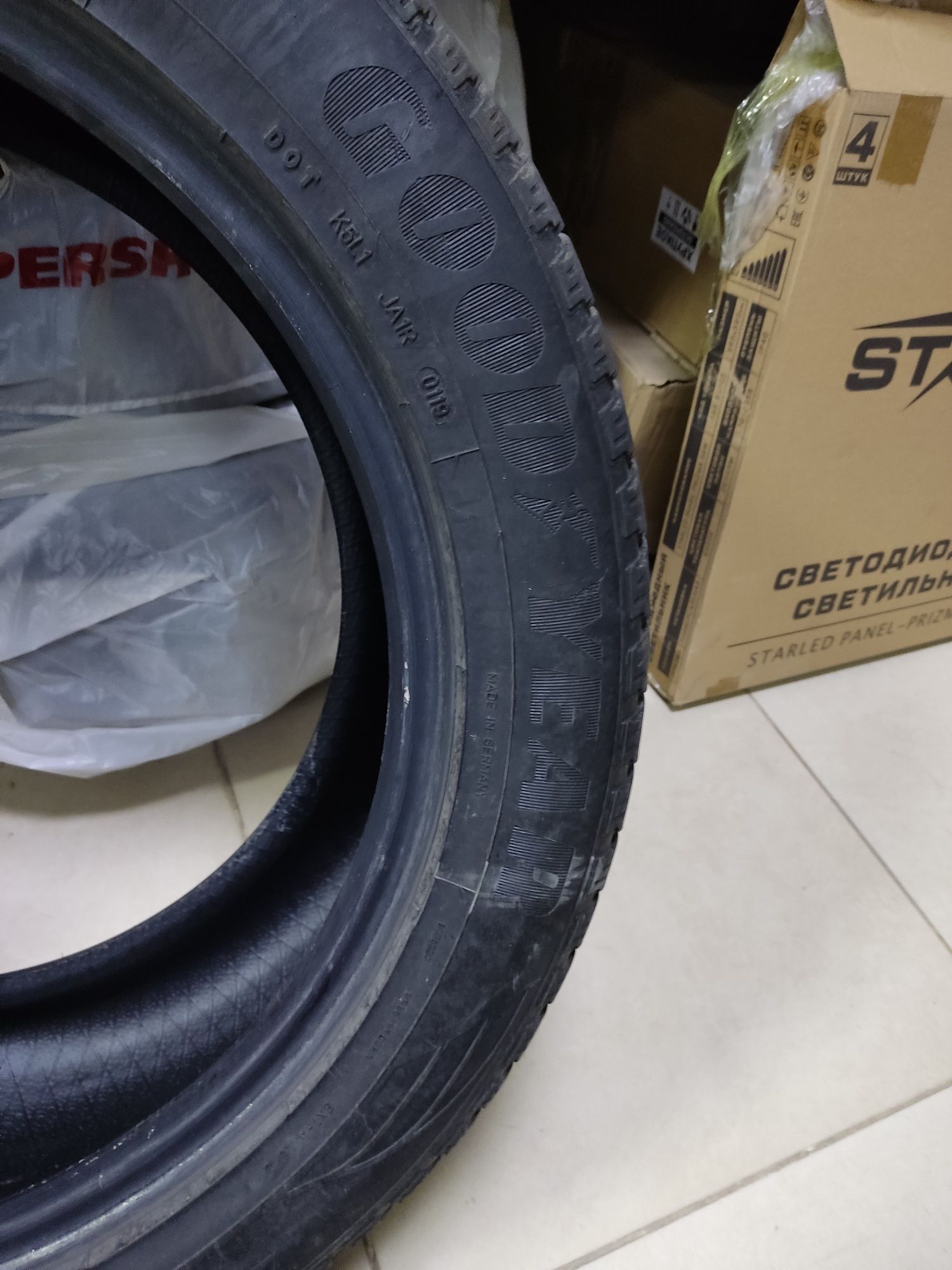 Продам летный резина 4шт 275/50/21 Goodyear