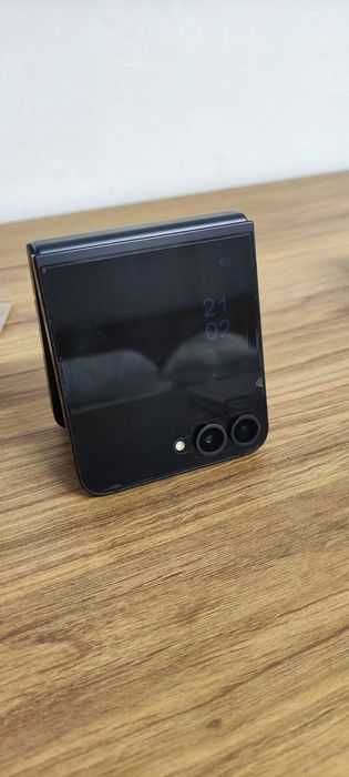 Samsung z flip 6